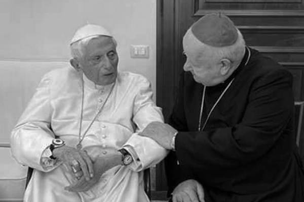 Benedykt XVI i kardynał dziwisz